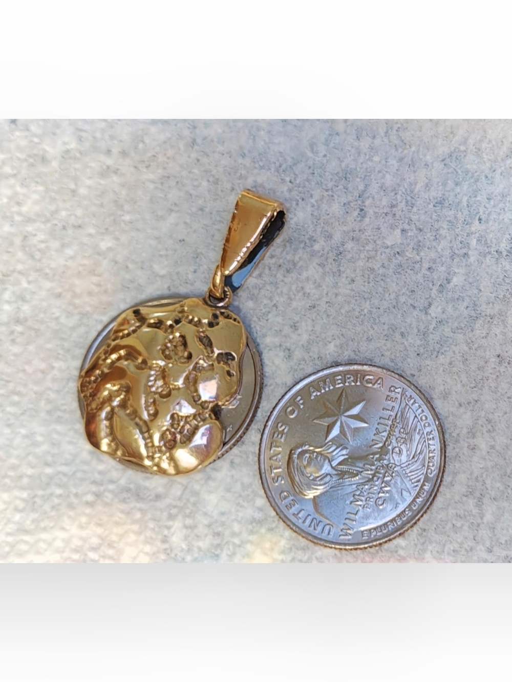 Gold Round Textured Pendant Necklace Charm